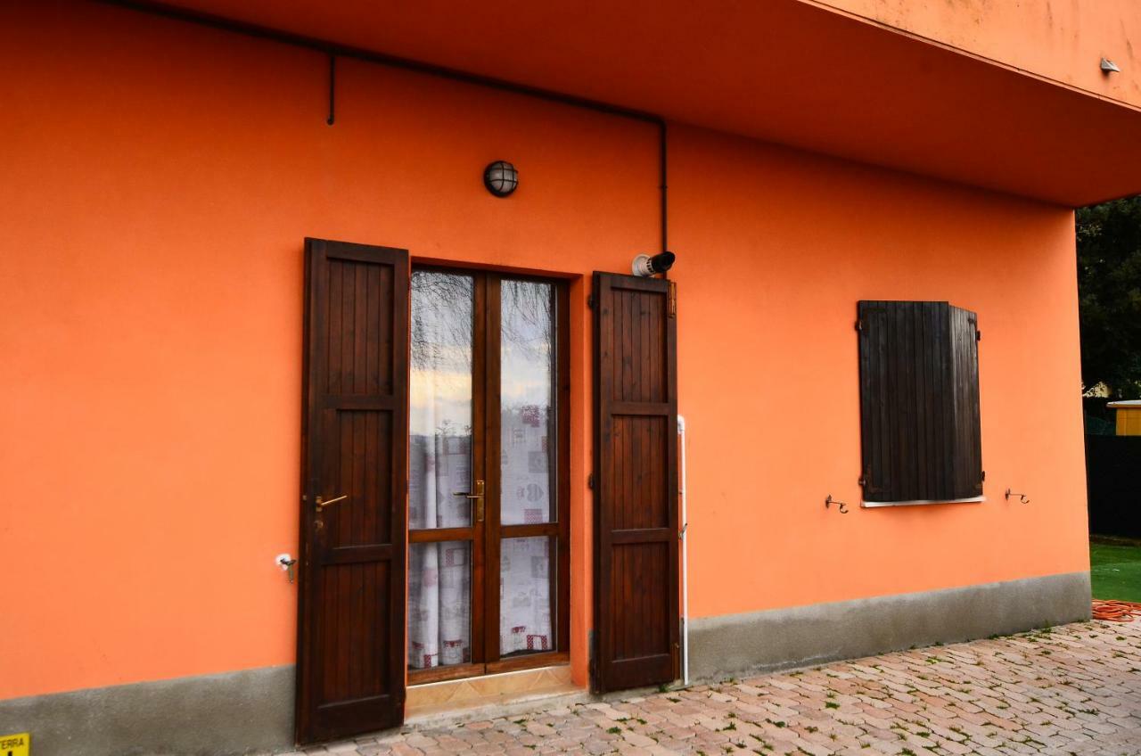 La Violetta Villa Camerano Bagian luar foto
