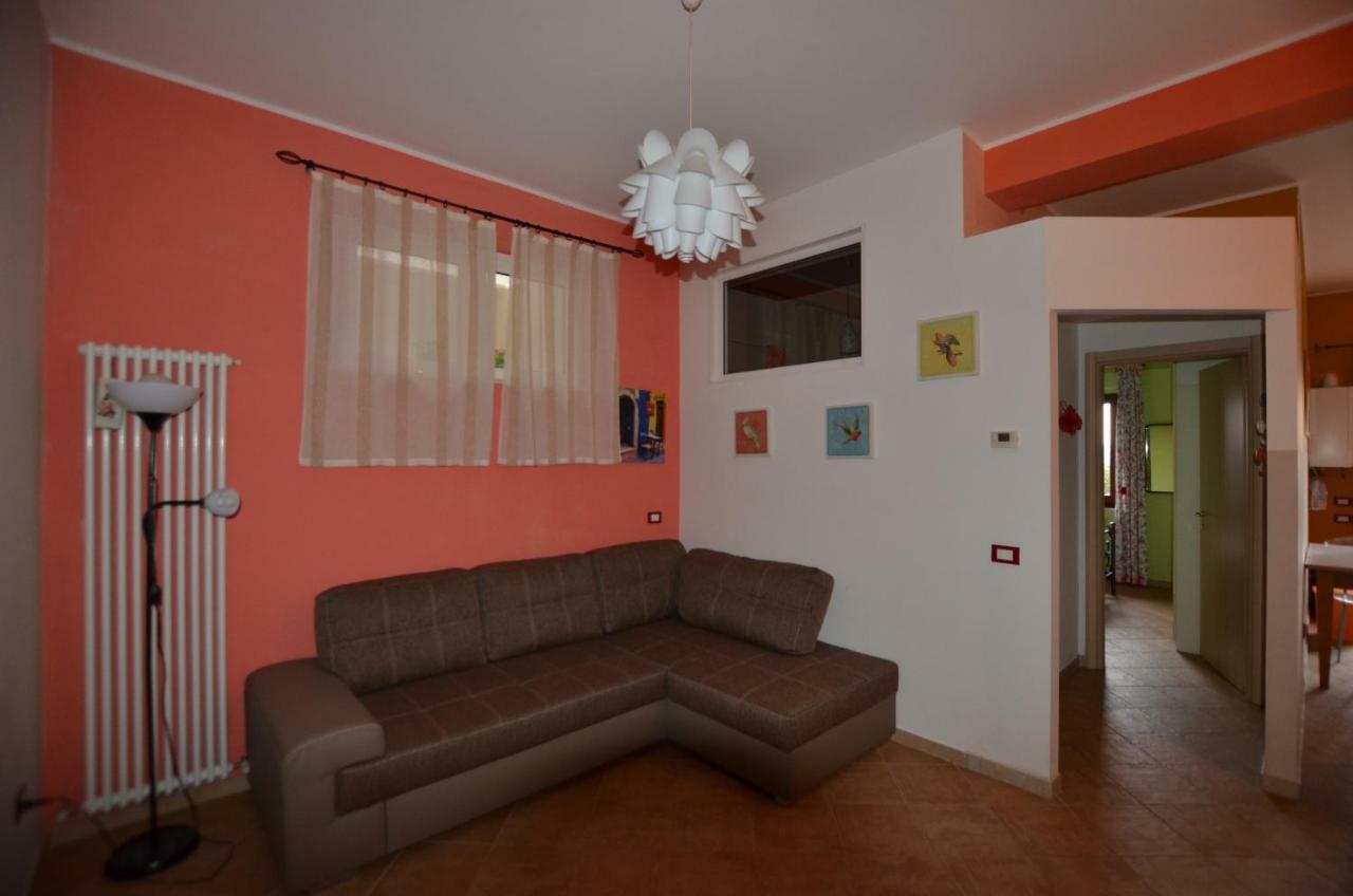 La Violetta Villa Camerano Bagian luar foto